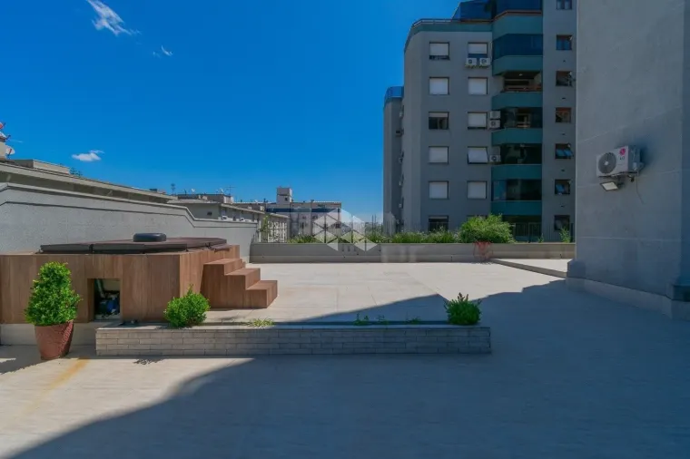 Apartamento com 2 dormitórios no bairro Champagne — foto 33