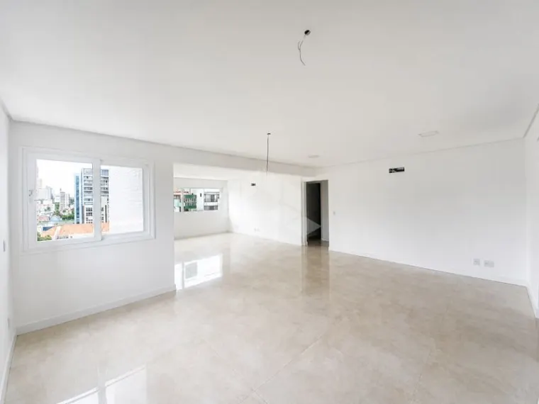 Apartamento com 3 dormitórios no bairro Centro — foto 2