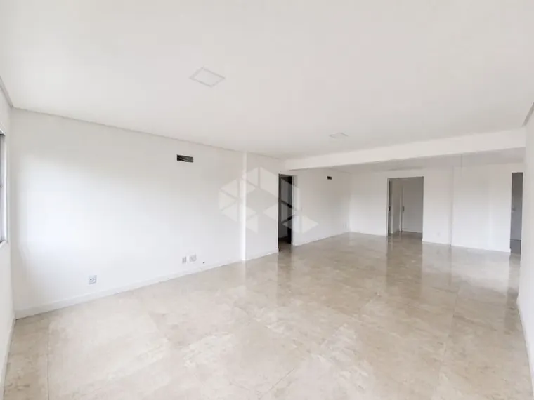 Apartamento com 3 dormitórios no bairro Centro — foto 5